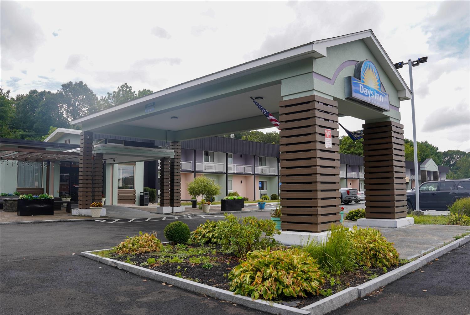 Days Inn by Wyndham Southington 5/25