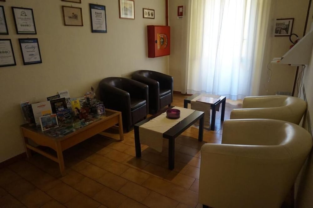 Hotel Taormina Roma 38/56