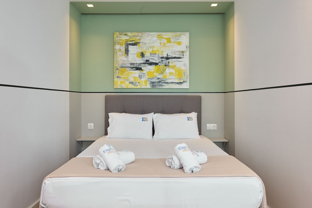 Elephant Suites 27/36
