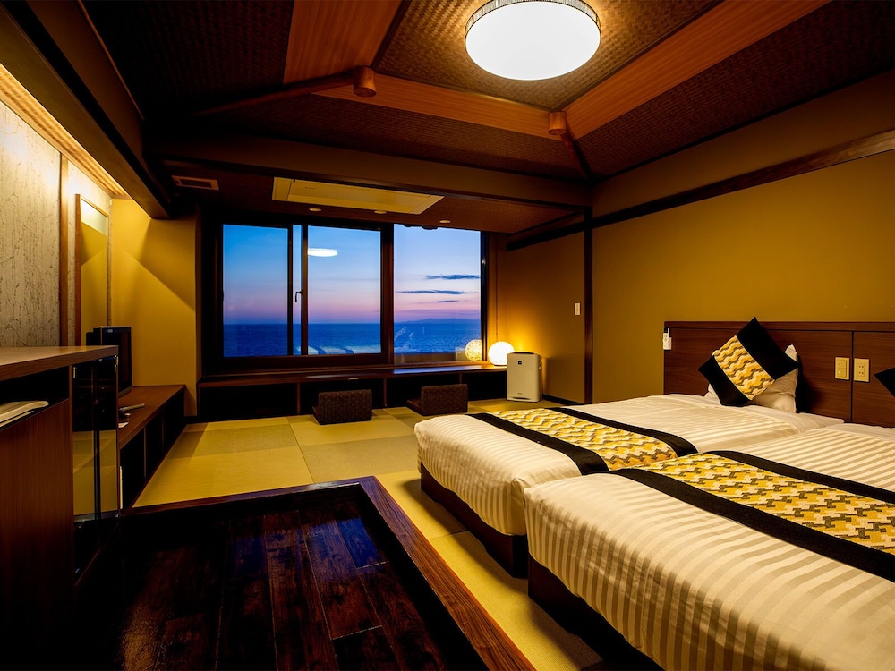 Japanese Western, Futon Bed, Ocean Front
