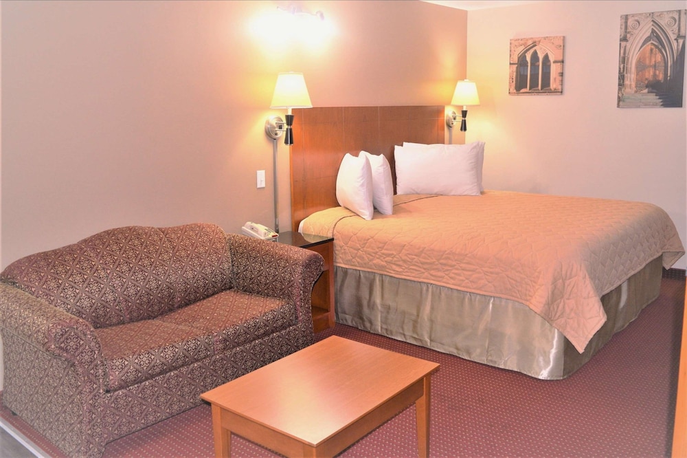 Knights Inn Arnprior 21/34