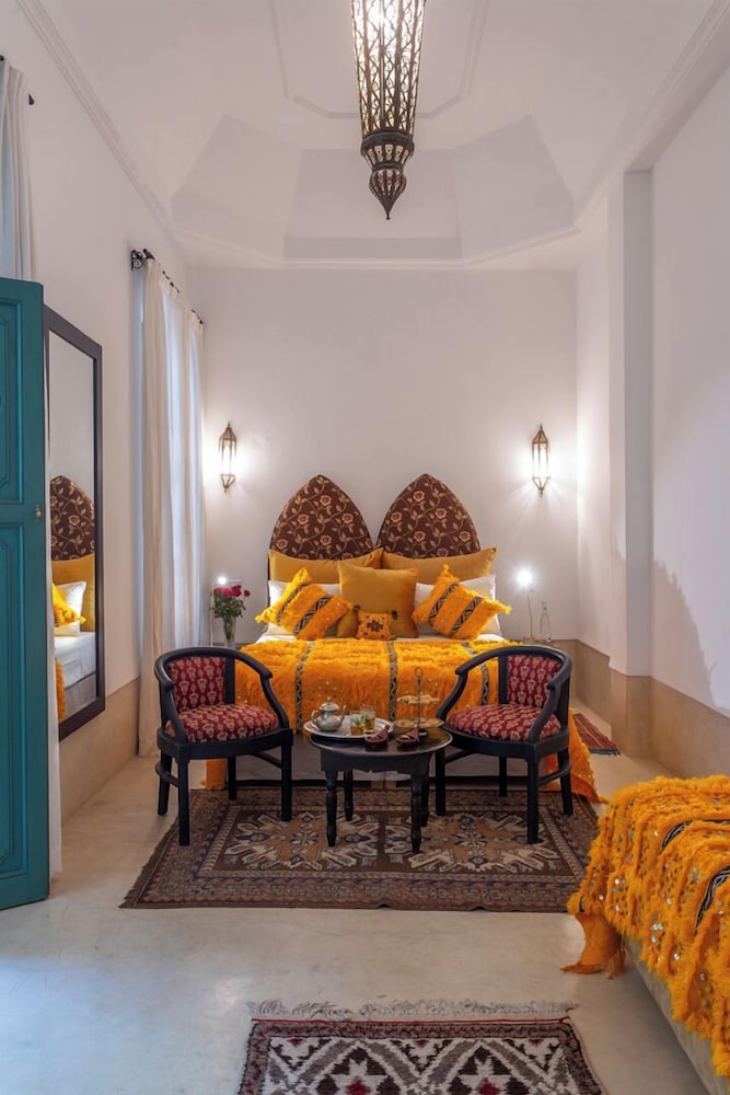Riad Azahar 27/50