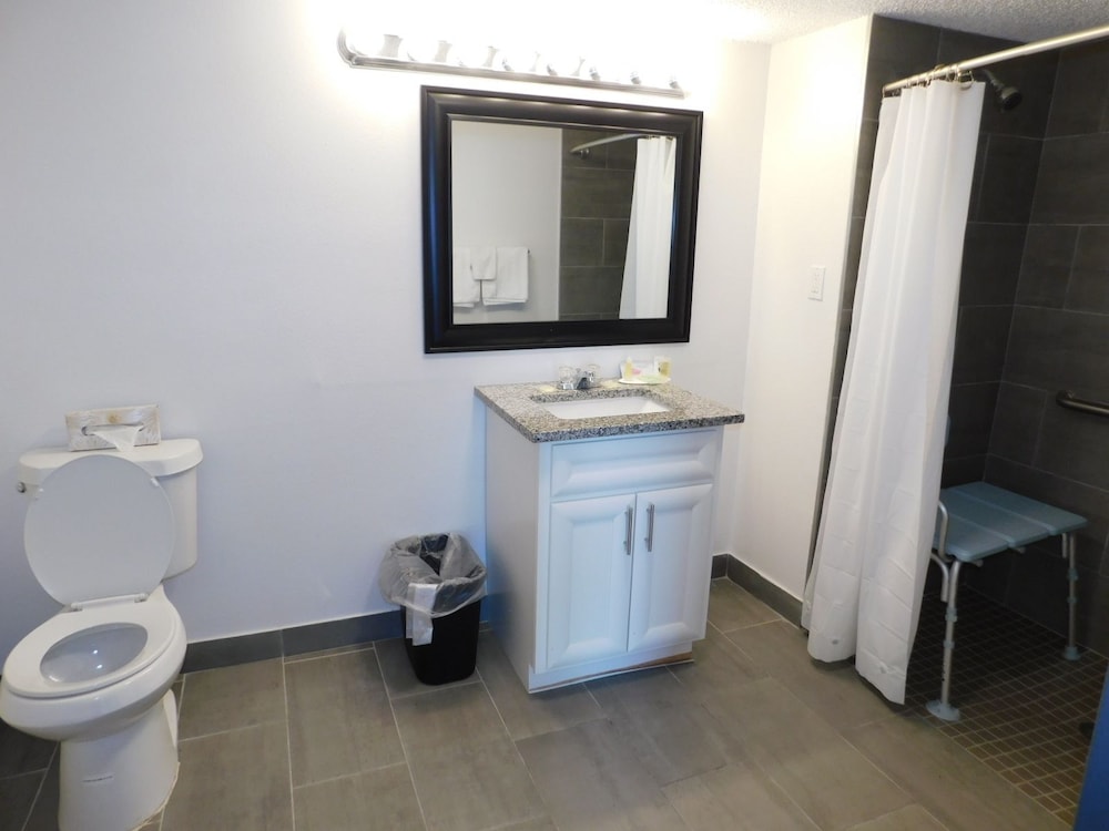 Ramada by Wyndham New Orleans 24/27