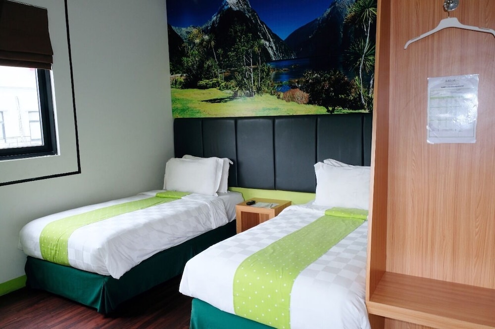 Arbor Biz Hotel 33/58
