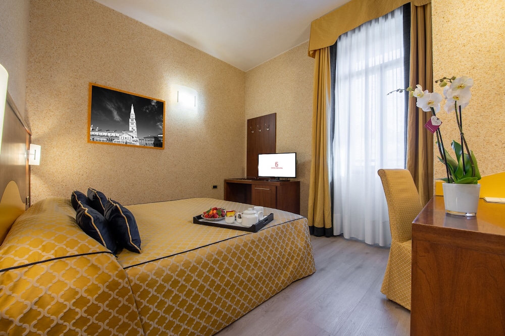 STANDARD, SINGLE, DOUBLE BED
