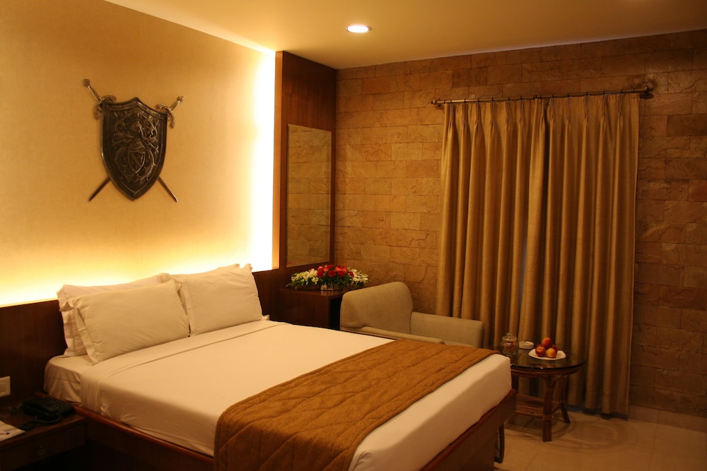 Amrutha Castle Hotel 13/21