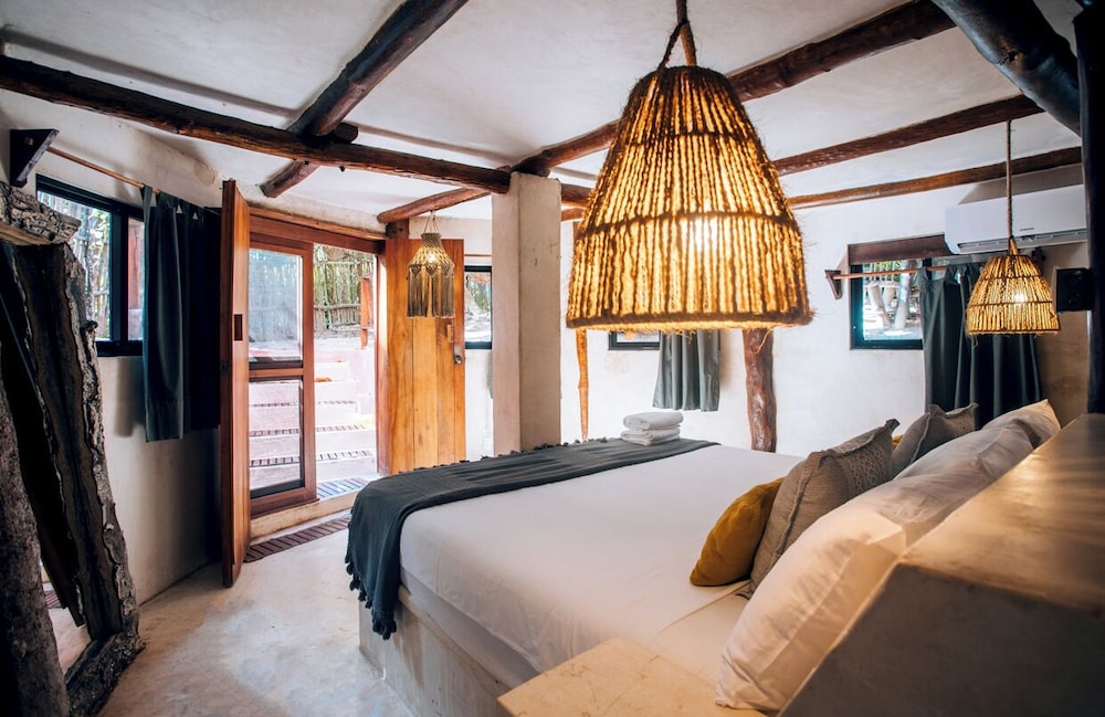 2 BEDROOMS, BUNGALOW