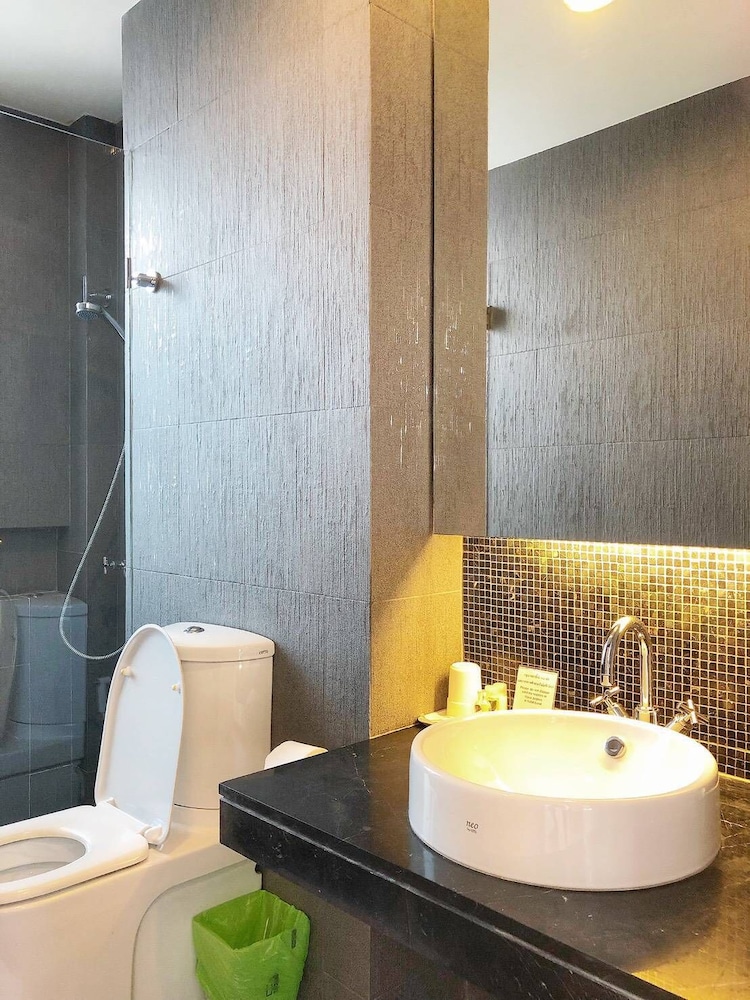 Palm Crescent Huahin Resort 36/45