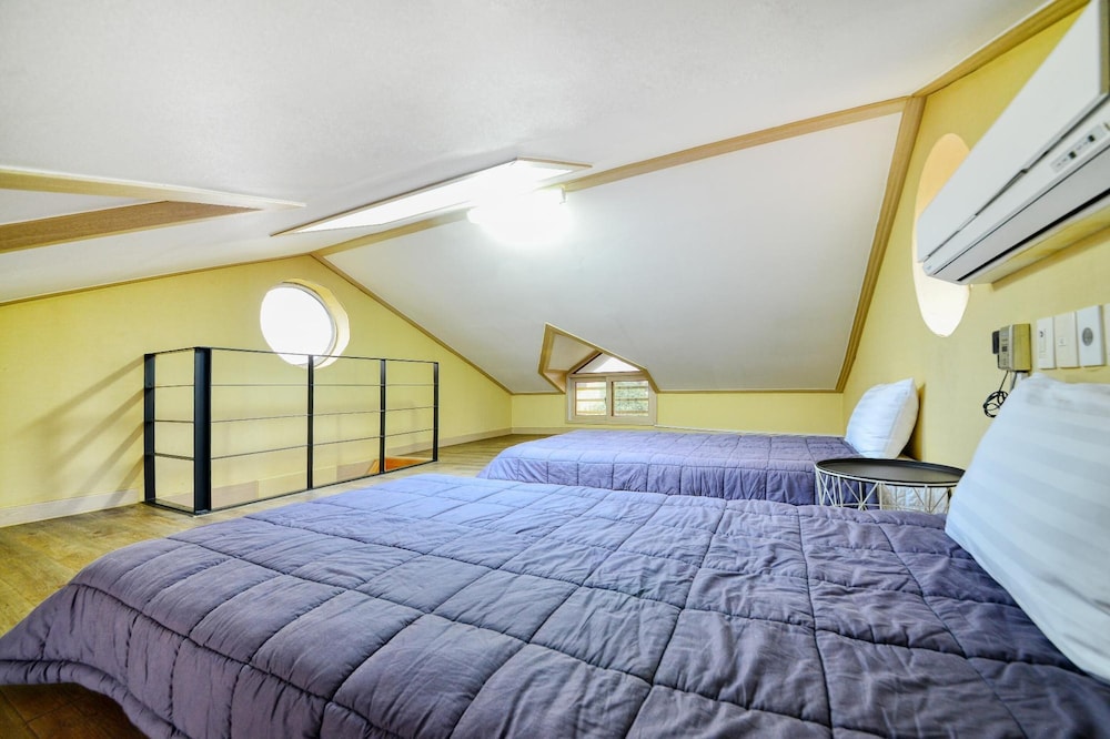 Tongyeong Mongdol House Pension 30/50