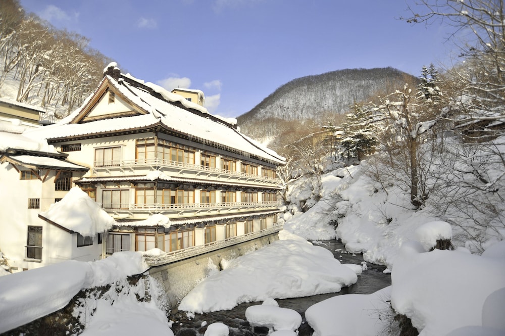 Takaragawa Onsen Osenkaku 2/37