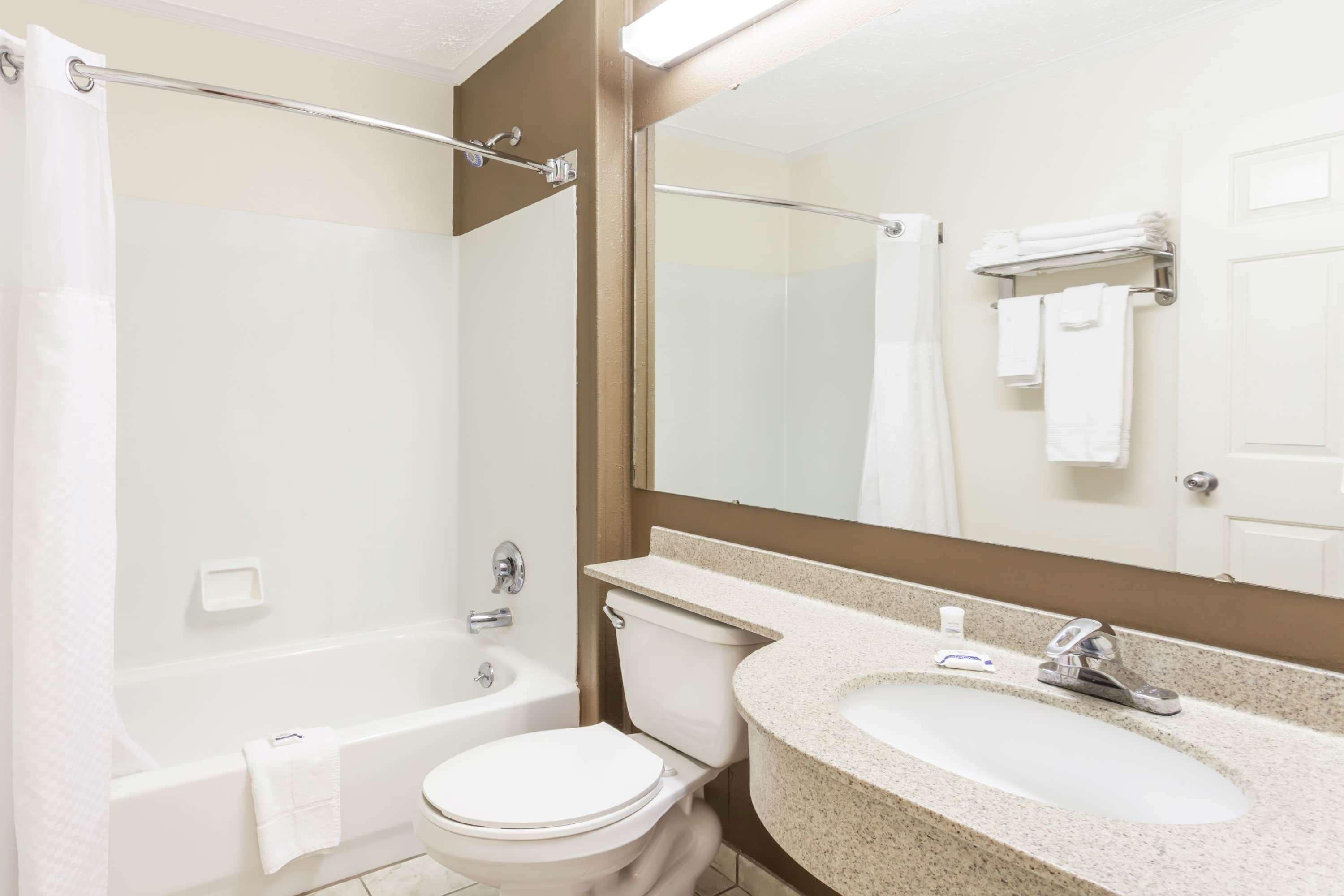 Microtel Inn by Wyndham Wilson 24/24
