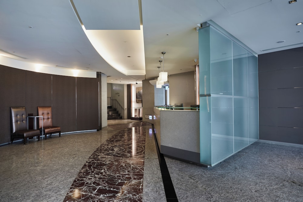 K Hotels Yungho 8/45