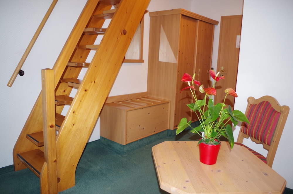Hotel Alttolkewitzer Hof Dresden 10/50