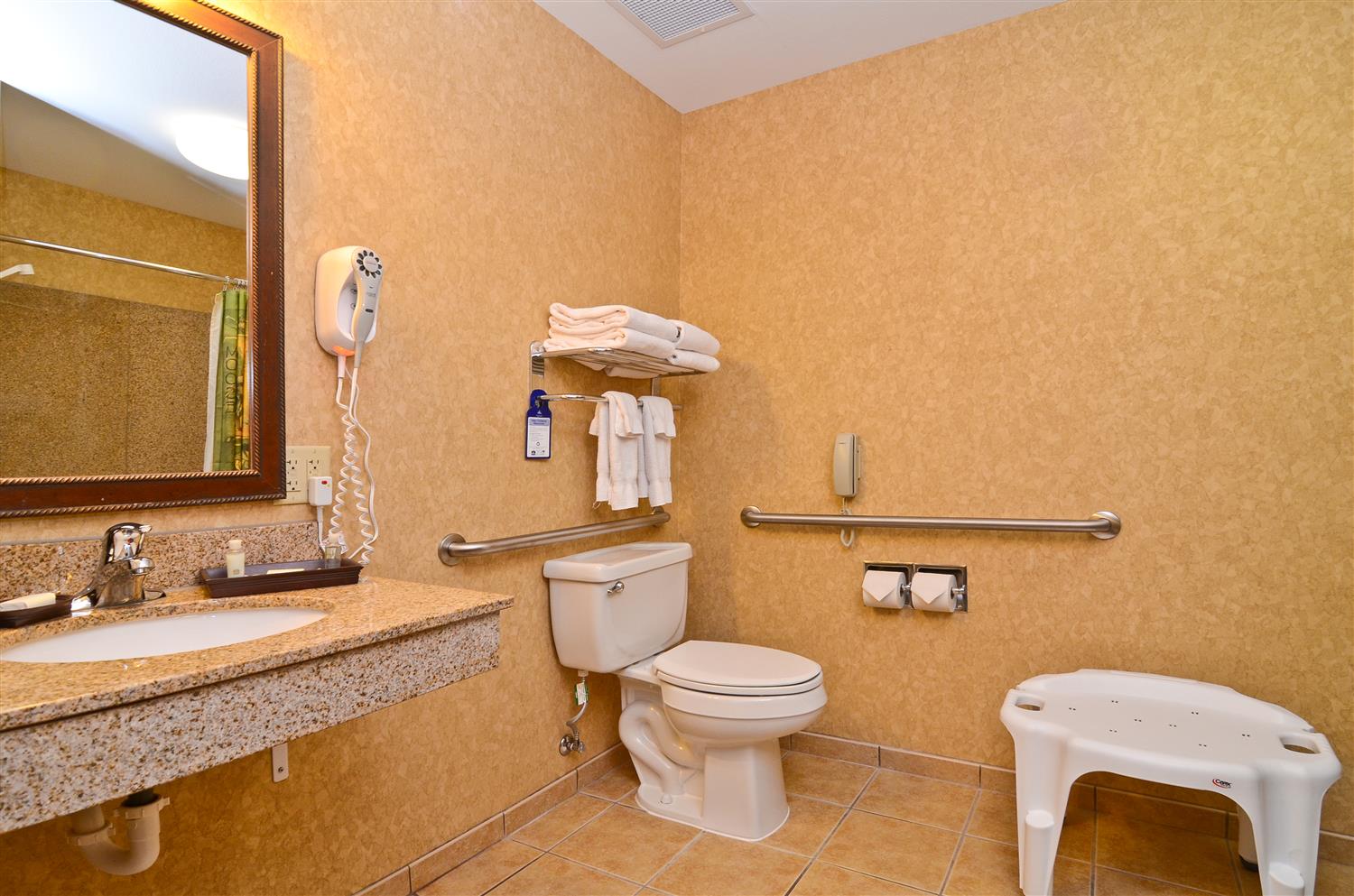 Best Western Plus Kelly Inn and Suites 55/57
