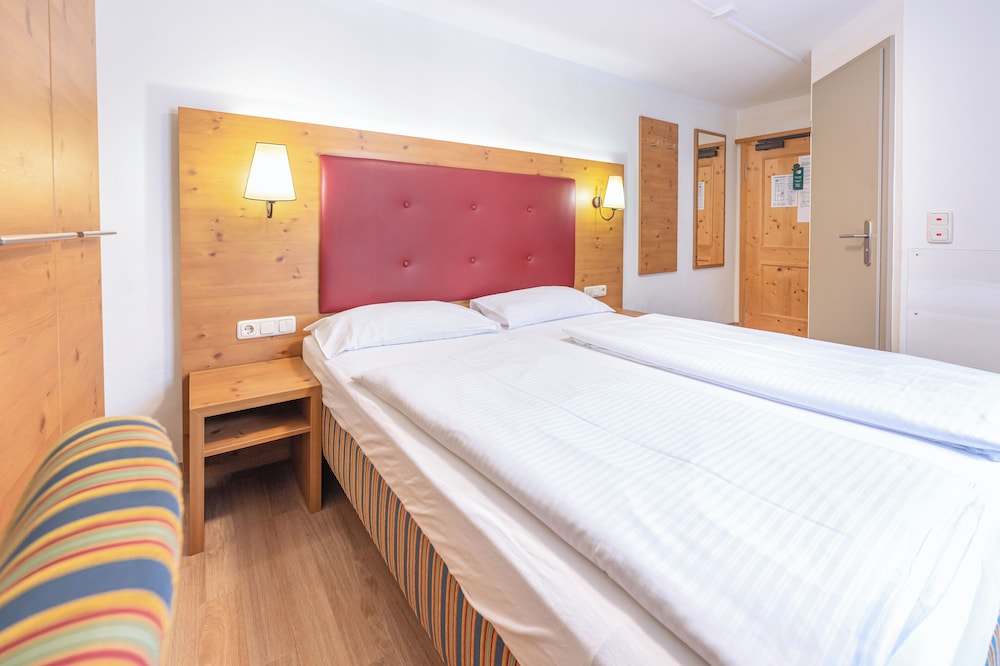 COMFORT, DOUBLE BED