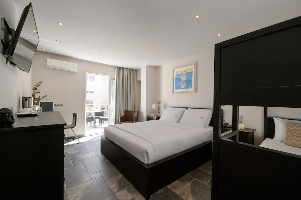 Piraeus City Hotel 11/63