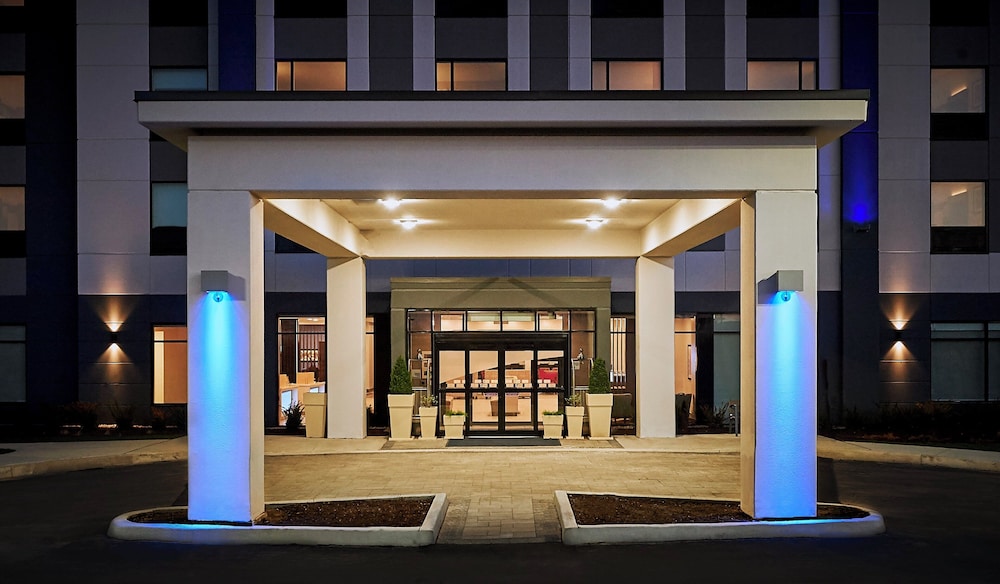 Holiday Inn Express And Suites Brantford 4/66