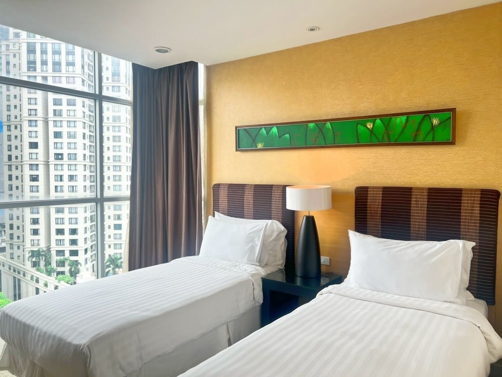 Urbana Sathorn Bangkok, Thailand 30/81