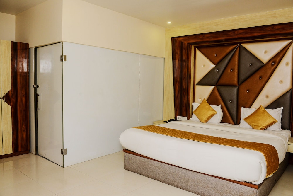 Hotel Elite Continental - Airport Road Andheri 9/32