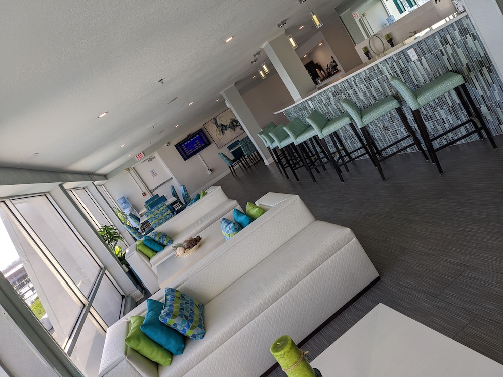 Inn on Destin Harbor, an Ascend Collection Hotel 40/59