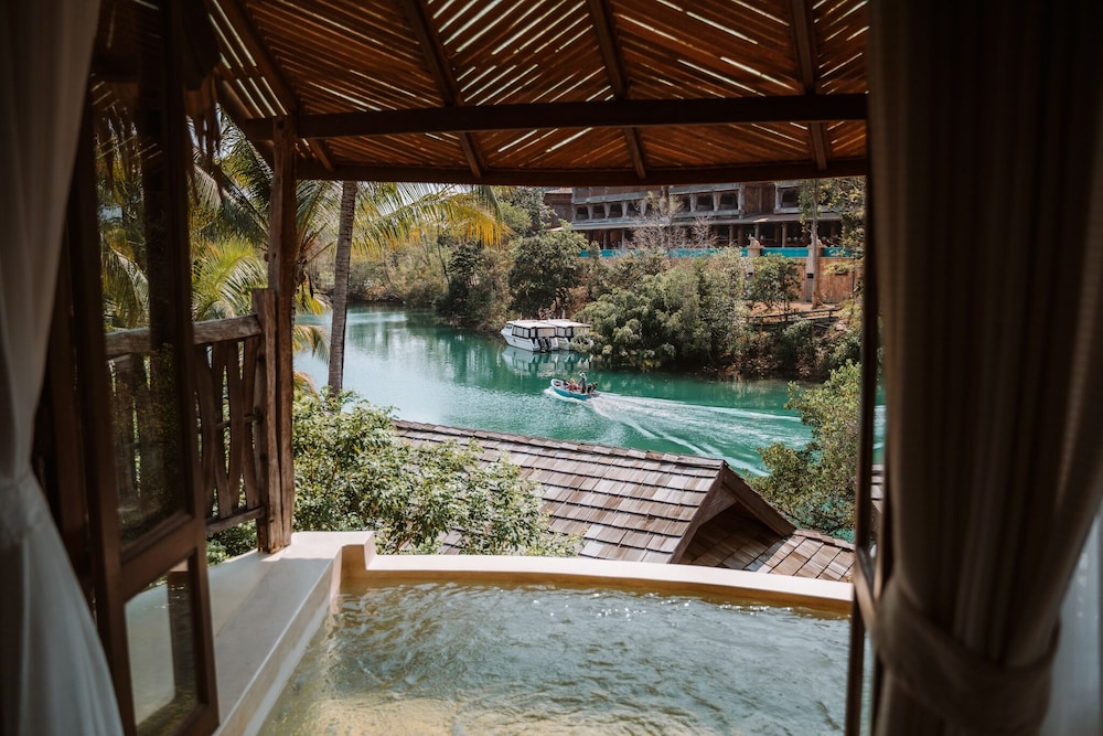 Aana Resort & Spa Koh Chang 23/50