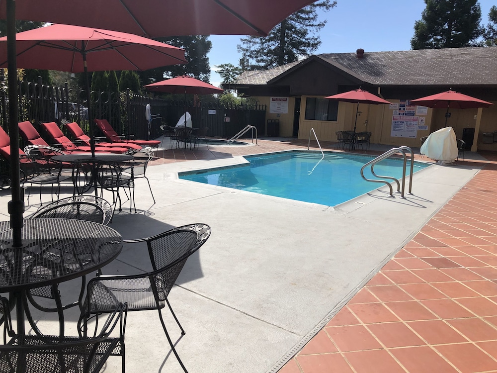Best Western Plus Placerville Inn 31/49