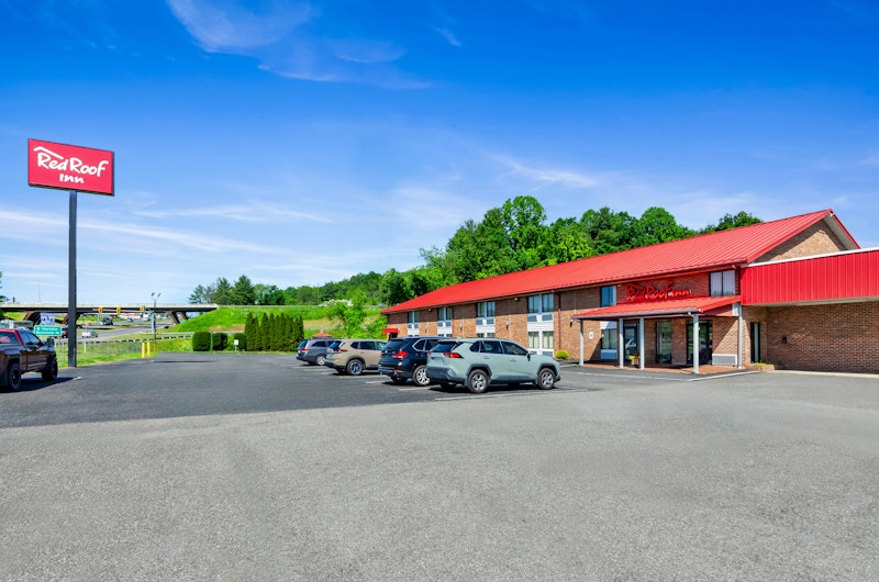 Red Roof Inn Hillsville 47/53