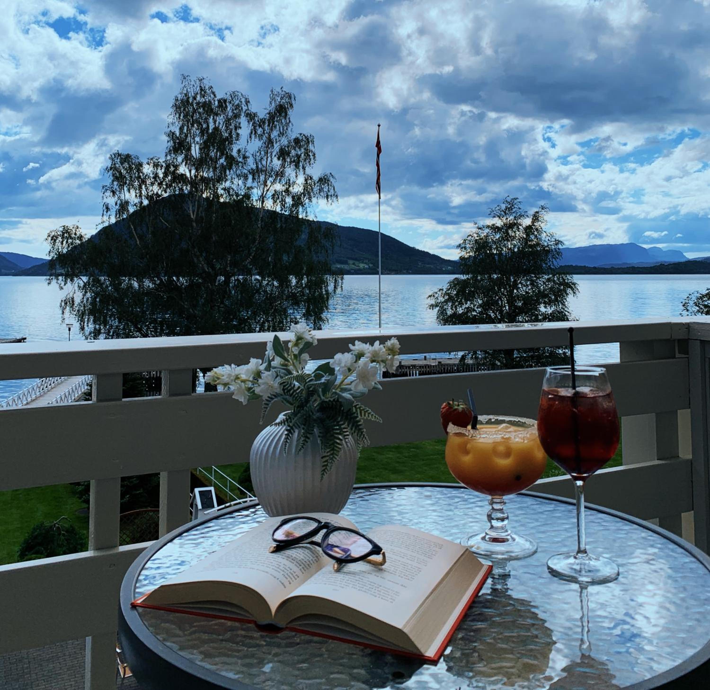 Rosendal Fjordhotel 35/50