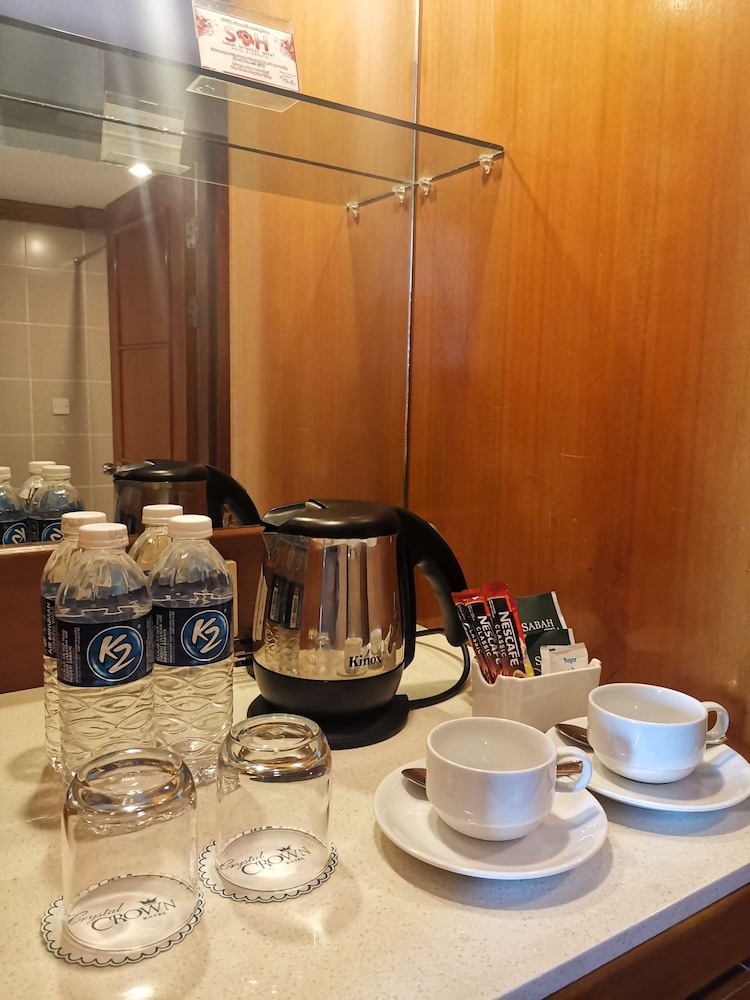 Sabah Oriental Hotel 54/69