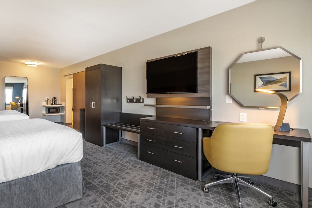 Holiday Inn Express And Suites Carlisle Southwest I-81 14/42