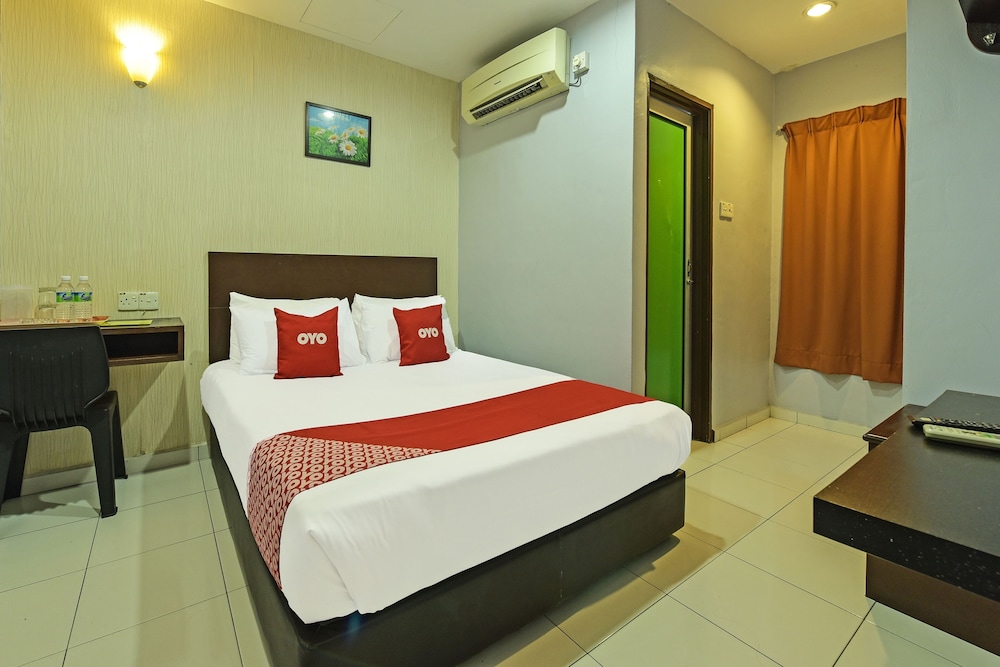 Hotel O M Three Hotel 21/55