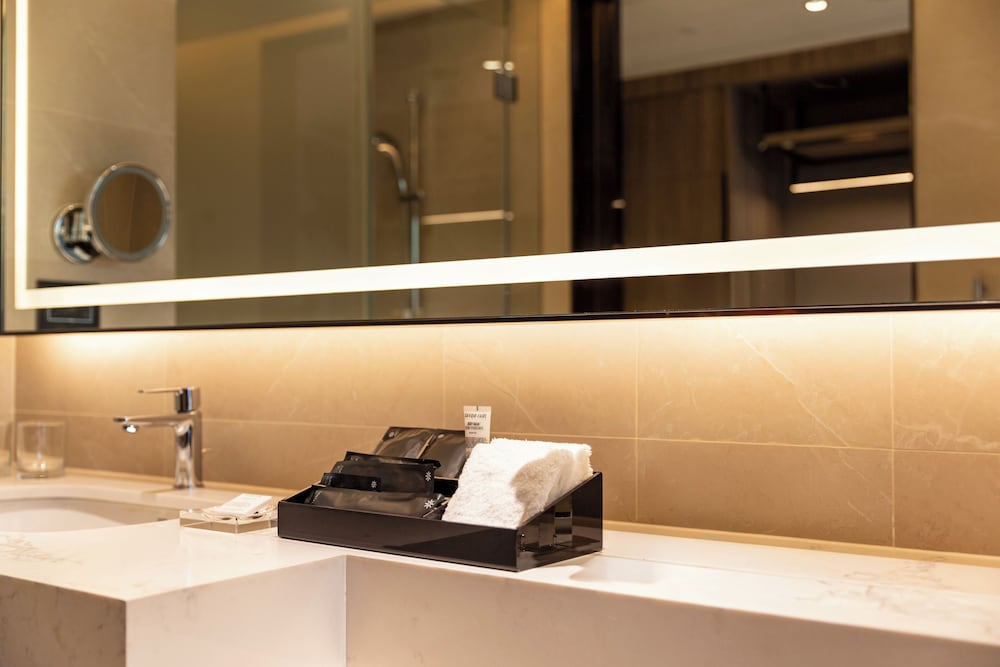 غرفة ديلوكس ثلاثية بثلاثة أسرّة مع سرير إضافي، Carlton Hotel Bangkok Sukhumvit 6/7