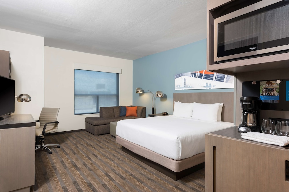 Hyatt House Austin Downtown 25/68
