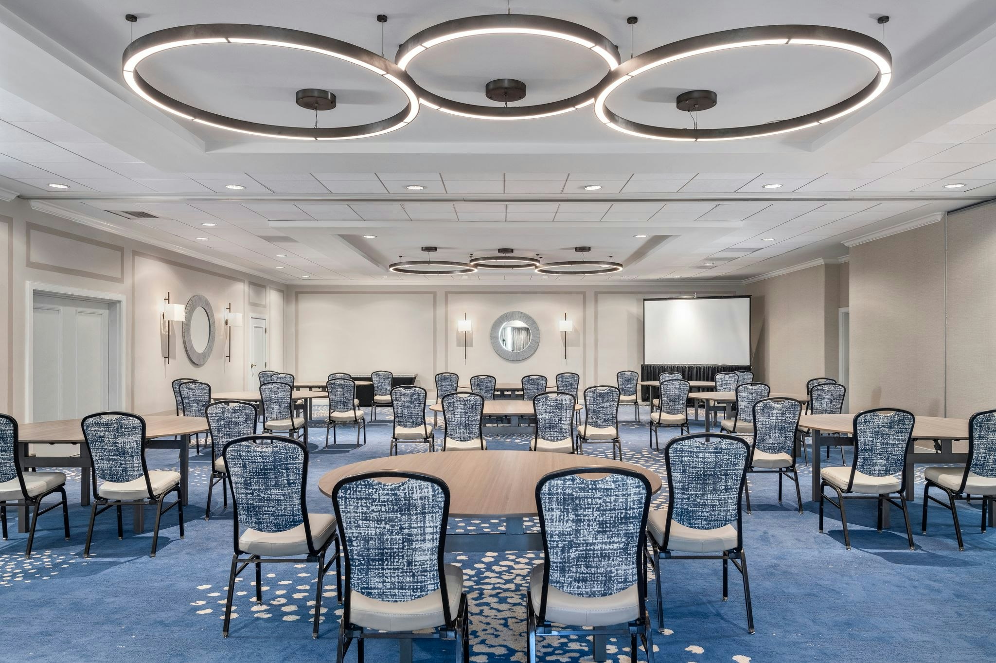 Doubletree Suites By Hilton Naples 55/67
