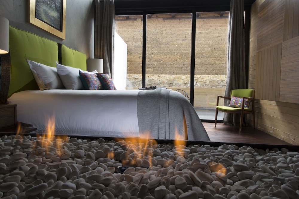 Uvence Arte + Hotel 21/50