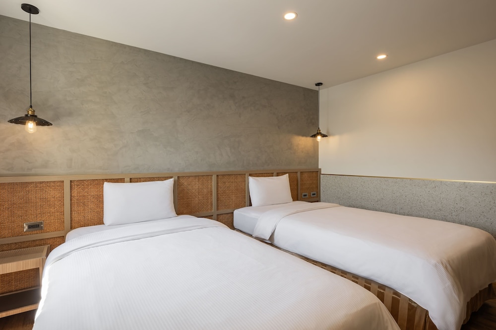 Kindness Hotel Yuanlin 17/50