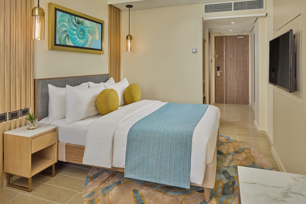 Chancellor Hotel Boracay 16/48