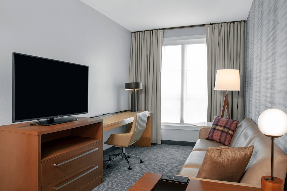 Residence Inn By Marriott Norwalk 44/47