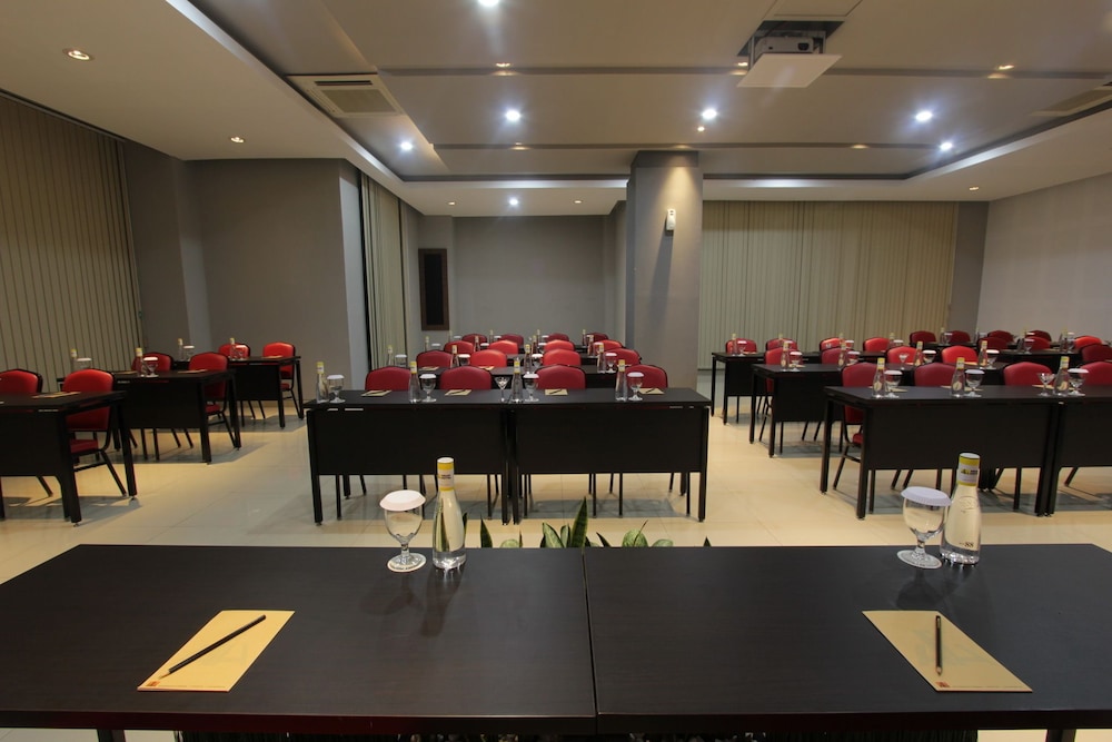 Ardan Hotel 25/30