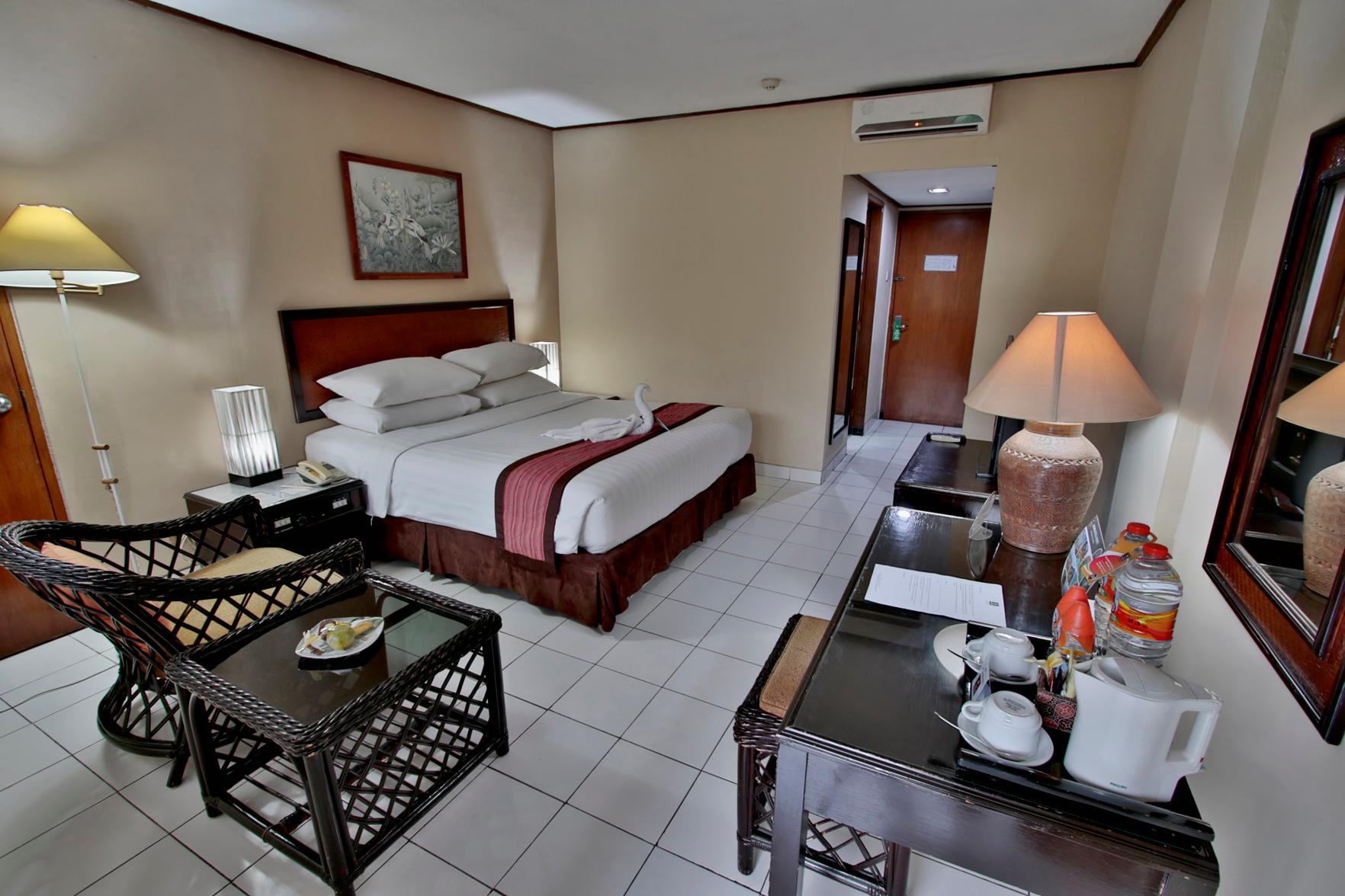 Pool, Deluxe, Double Bed