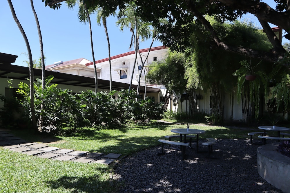 Domicilio Lorenzo Apartelle 63/71