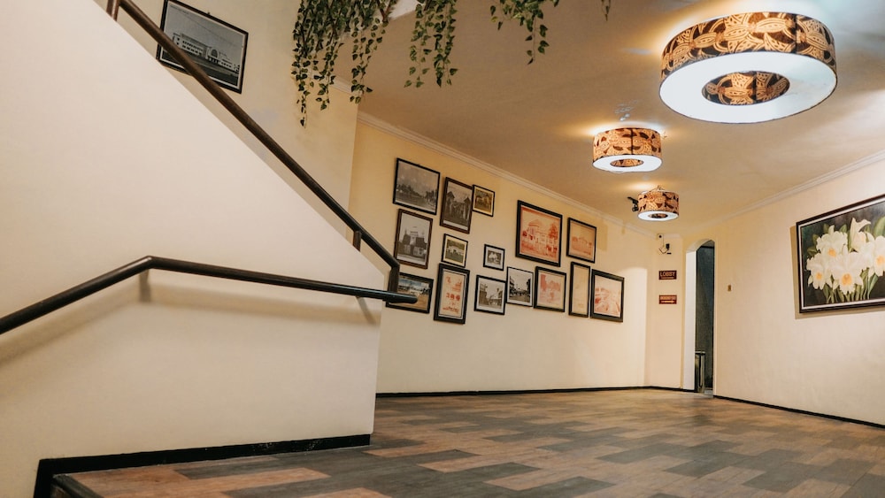Hotel Montana Malang 9/65