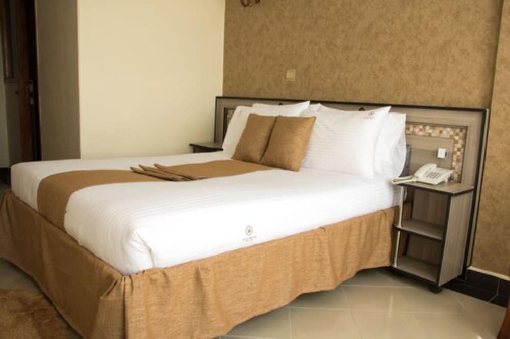 Astorian Grand Hotel 29/50