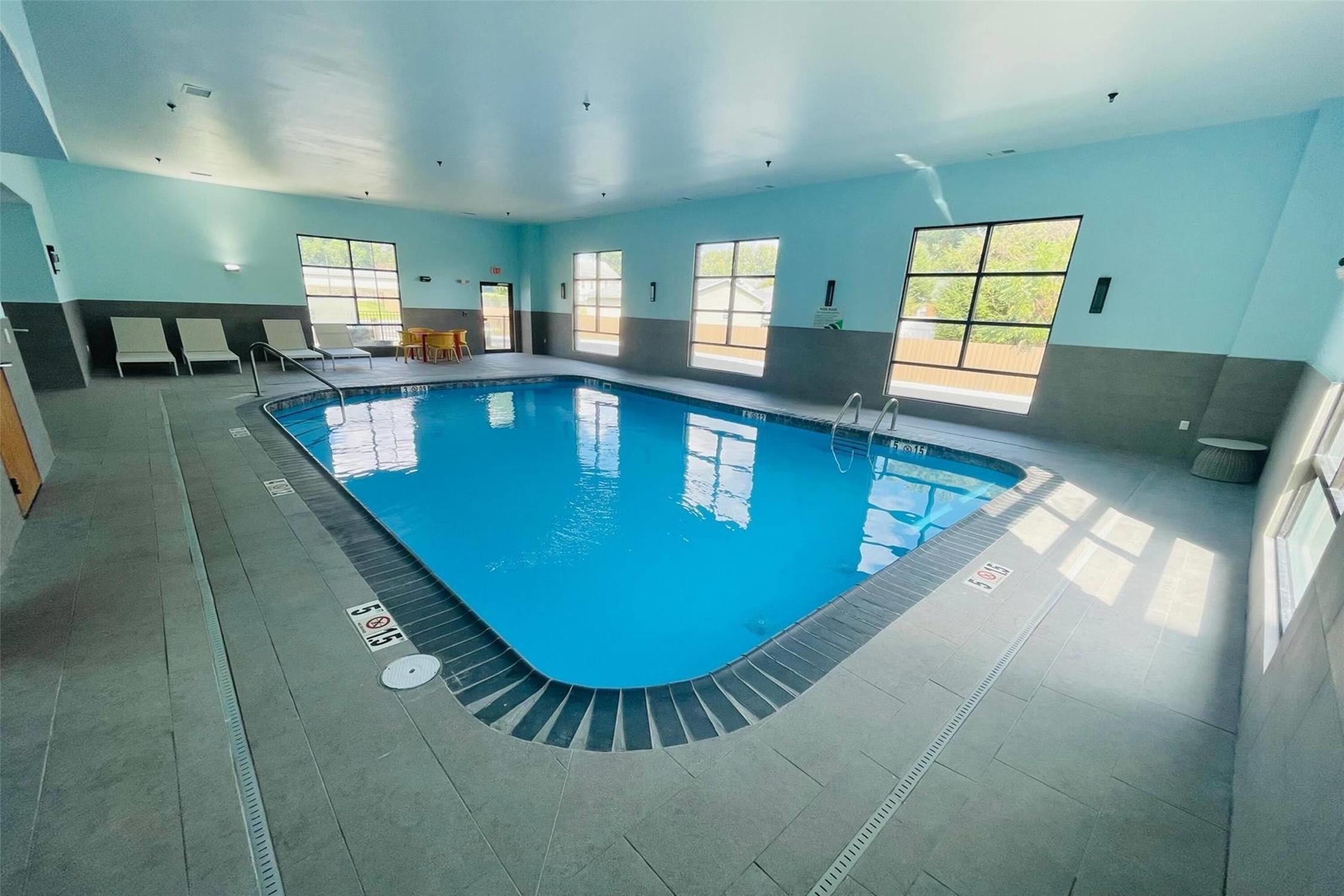 Wingate by Wyndham Vienna Parkersburg 27/48