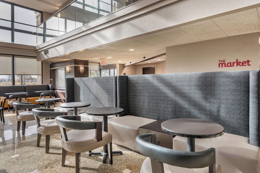 Drury Inn and Suites Champaign 31/50