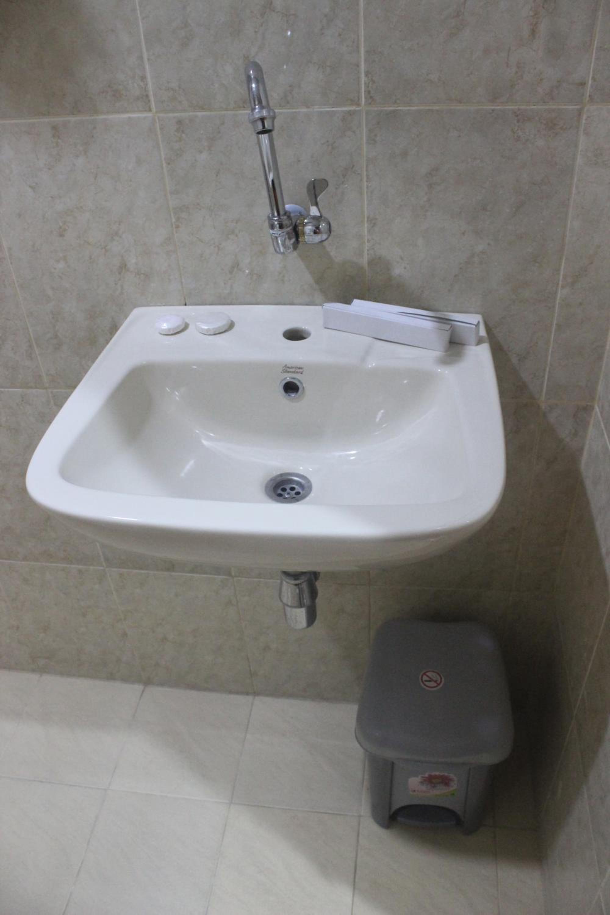 Cyka Raya Hotel 37/41