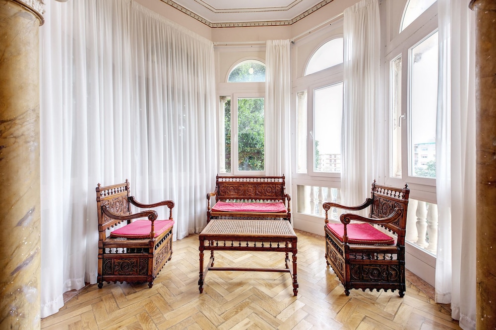 Grand Hotel Villa Politi 43/59
