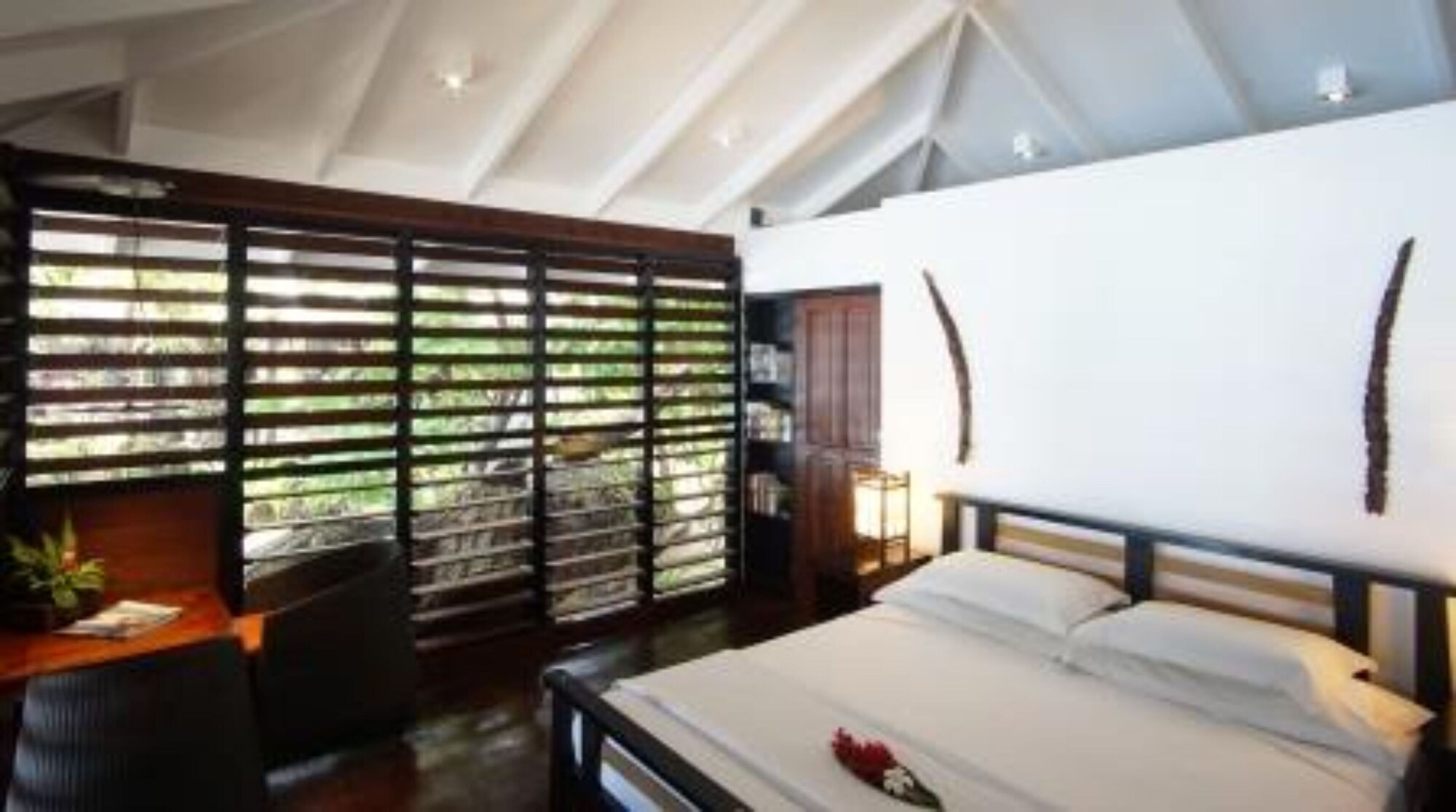 King Bed, Beach Front