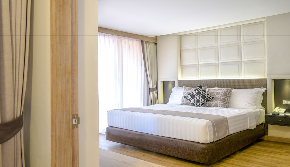 Phuket Graceland Resort & Spa 3/70