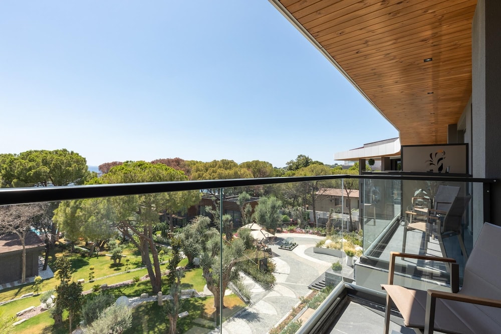 Unique Life Style Hotel 26/49